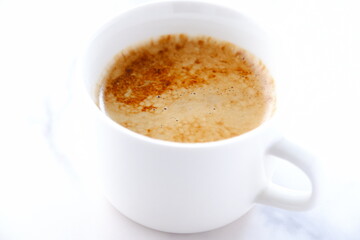 牛乳をたっぷり入れたコーヒーのカフェ・ラッテ
