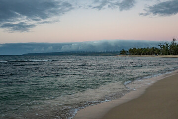 Cumulus congestus cloud in the Koʻolau Range，Mokuleia, Honolulu, Oahu Hawaii.  Kawailoa Wind Farm
