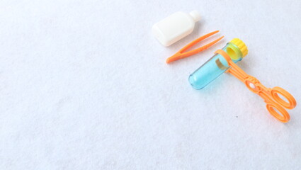薬ドラックの開発試験管注射器ピンセット体温計等医療器具のおもちゃ