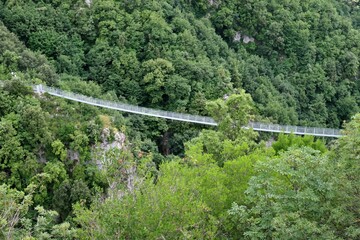Laviano - Ponte tibetano dal castello medioevale
