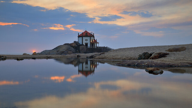 church at sea in vila nova de gaia