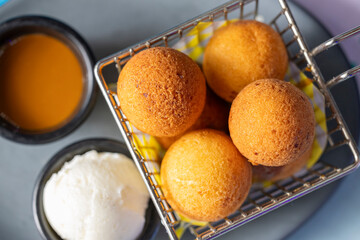 bolas de queso chapa