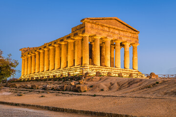 Obraz premium Temple of Concordia in Agrigento, Sicily, Italy