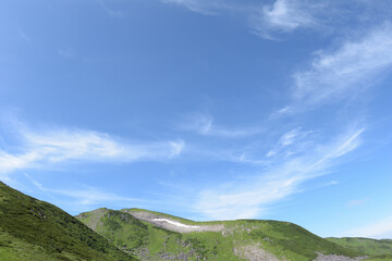 Fototapeta premium 夏の立山、爽やかな青い空