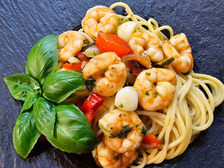 White Tiger Garnelen mit Kräutern und Gewürzen