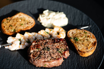 White Tiger Garnelen mit Kräutern und Gewürzen