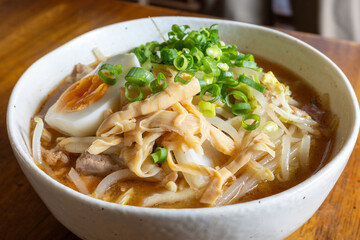 日本の野菜たっぷりのとても美味しい味噌ラーメン