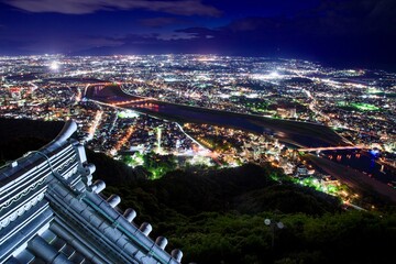 Obraz premium 岐阜市、岐阜城からの夜景（長良川方面）