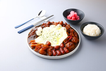 회색배경의 곱도리탕 Gopdoritang with gray background