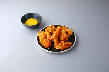 Guobaorou with a gray background 회색배경의 꿔바로우