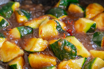 ズッキーニのあんかけ炒め　ワンパン料理