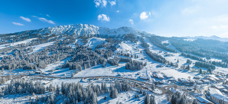 Wintersport am Oberjoch bei Bad Hindelang, die Skih&auml;nge am Iseler und K&uuml;hgundkopf