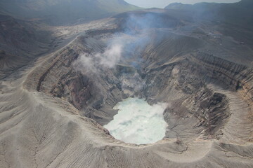 阿蘇中岳火口 空撮　Mount Aso, Kumamoto, Japan