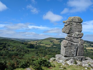 bowerman's nose, eine felsformation aus granit in form eines kopfes im dartmoor national park, eine weitl&auml;ufige moorlandschaft im landkreis devon im s&uuml;dwesten england, united kingdom