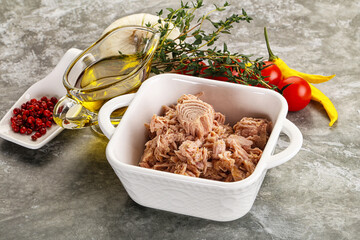 Canned tuna fillet for salad