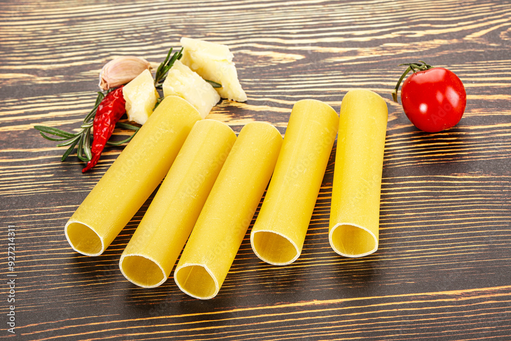 Poster Raw uncooked Italian pasta Cannelloni