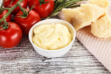 Cheese sauce in the bowl