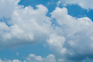 The sky and clouds, weather and translation change according to the wind currents, environmental conditions and freedom.