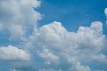 The sky and clouds, weather and translation change according to the wind currents, environmental conditions and freedom.