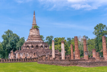 Obraz premium The most beautiful Viewpoint Historic temple of Sukhothai Historical Park, Thailand.