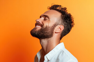 Obraz premium A close up of a man's face with her eyes closed