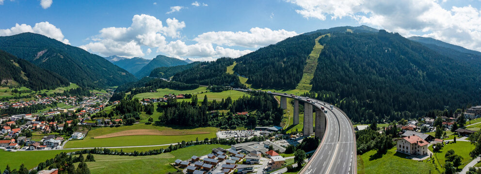 Brennerautobahn im Bereich des Nordtiroler Wipptales