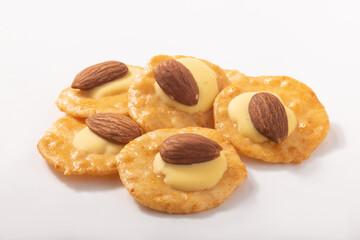 チーズアーモンド