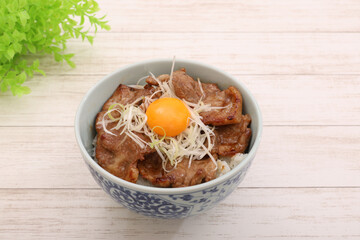 豚丼