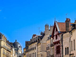 Fototapeta premium Exploring the Vibrant Streets of Downtown Dijon