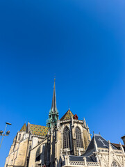 Obraz premium Exploring the Vibrant Streets of Downtown Dijon