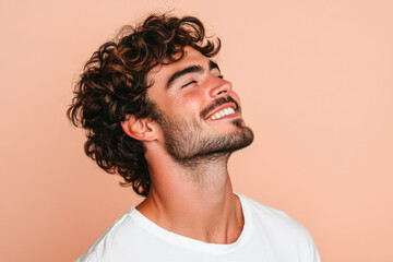 Obraz premium A close up of a man's face with his eyes closed