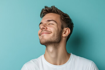 Obraz premium A close up of a man's face with his eyes closed