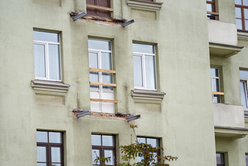  Reconstruction of balcony of historic building, reinforcement of building restoration and repair. Structural repair and concrete reinforcement of historic building facade