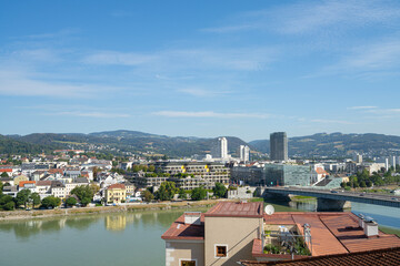 Obraz premium Danube river panorama in Linz, Austria