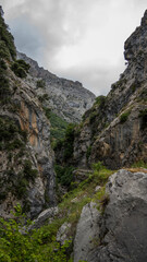 Carretera hacia el pueblo de Caín en Leon Picos de Europa