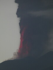 Etna en &eacute;ruption au petit matin