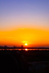 Obraz premium tramonto, sunset, cielo, saline, cervia, italia, italy, fiume, paesaggi, paesaggio
