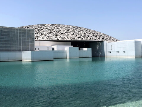 Museo Louvre en Abu Dhabi