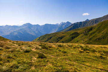 Panorama sur les Pyr&eacute;n&eacute;es espagnoles (dont le Pic d&rsquo;Aneto) depuis le Pic de l&rsquo;Ent&eacute;cade, pr&egrave;s de Bagn&egrave;res-de-Luchon