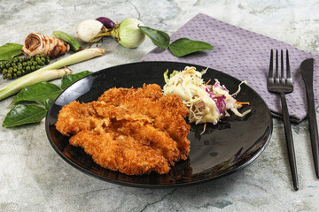 Tonkatsu fried cutlet with cabbage