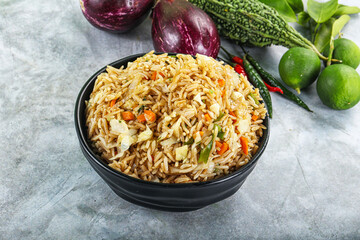 Stir fried rice with vegetables