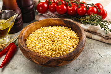 Dry raw wheat pasta - ptitim