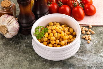 Canned chickpea in the bowl