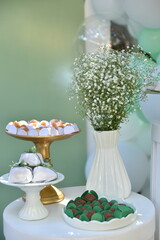 sweets bonbons party decoration with candy table candy chocolatem mashimelow