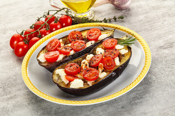 Baked eggplant with cheese and tomato