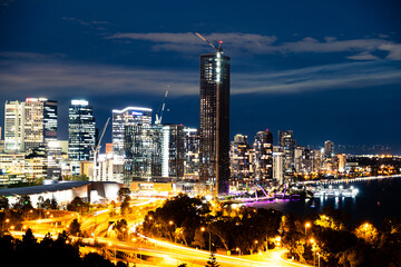 Obraz premium Skyline of Perth at night taken from Kings park