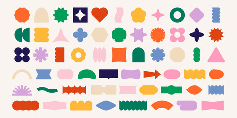 Groovy retro shapes. Abstract 70s 80s pop art style abstract figures, funky geometric hippie elements, Y2K retro badges for poster logo design. Vector isolated set