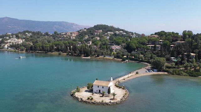 Flug um die Ypapanti Kirche, die auf einer kleinen Insel vor der K&uuml;ste der Insel Korfu steht. Flight around the Ypapanti church, which is located on a small island off the coast of the island of Corfu