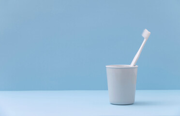 Toothbrush and cup. 歯ブラシとコップ