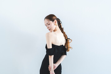 黒いウェディングドレスを着た花嫁